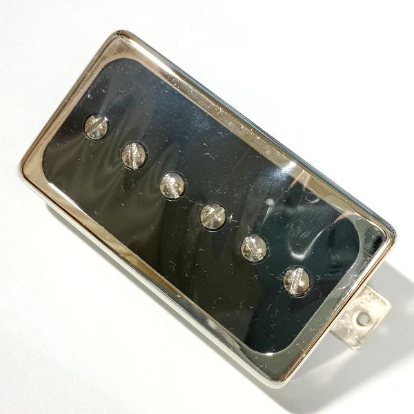Roswell Pickups (ロズウェル・ピックアップス) Humbucker size Open Covered P90 ポールピース接写