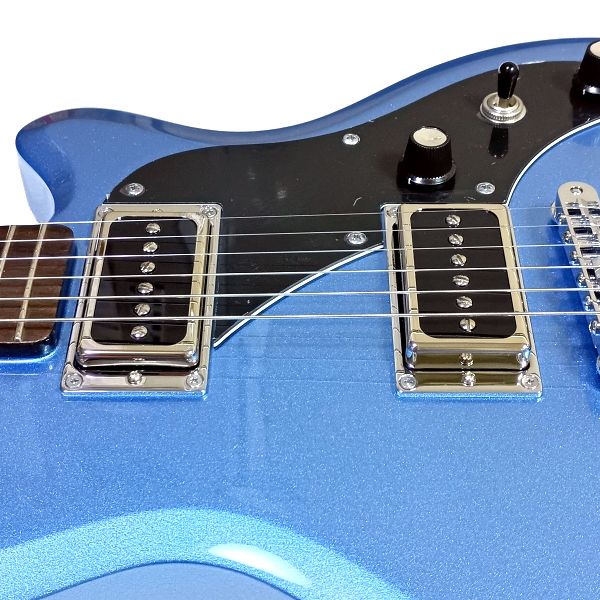 Supro WestburyにRoswell Pickups (ロズウェル・ピックアップス) Humbucker size Open Covered P90を搭載した画像 ピックアップセット部分の接写2