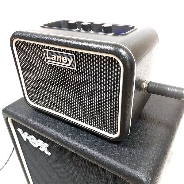 ギターアンプ Laney MINI-SUPERG 外部キャビネット接続1