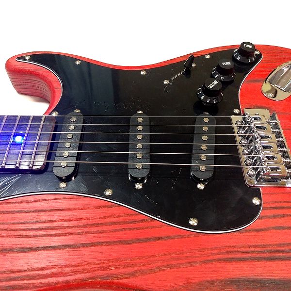 指板が光る安ギター MUSOO カスタムエレキギター LED付 MST2110 サウンド2