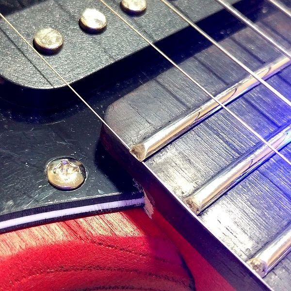 指板が光る安ギター MUSOO カスタムエレキギター LED付 MST2110 フレット2