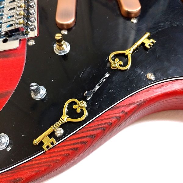 安ギター 最低音質改造 部品構成 スイッチ用装飾 2