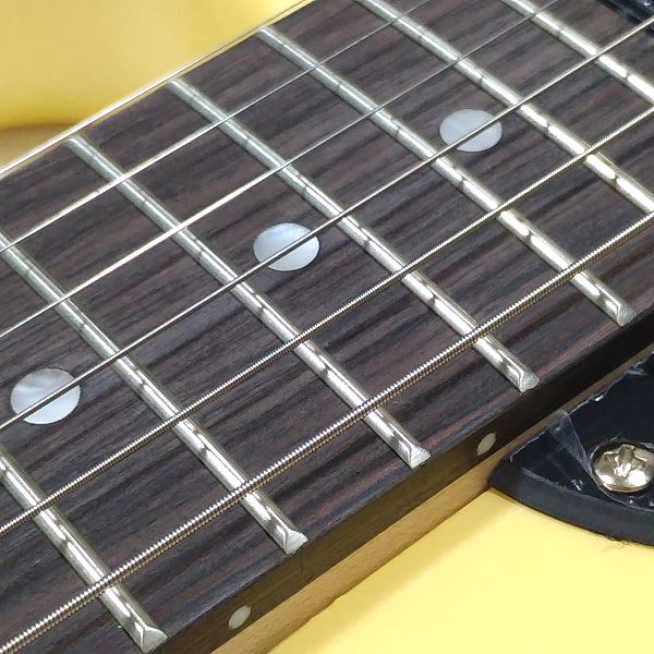 演奏性 激安ギター Indio by Monoprice Retro Classic Model610261 フレット 3