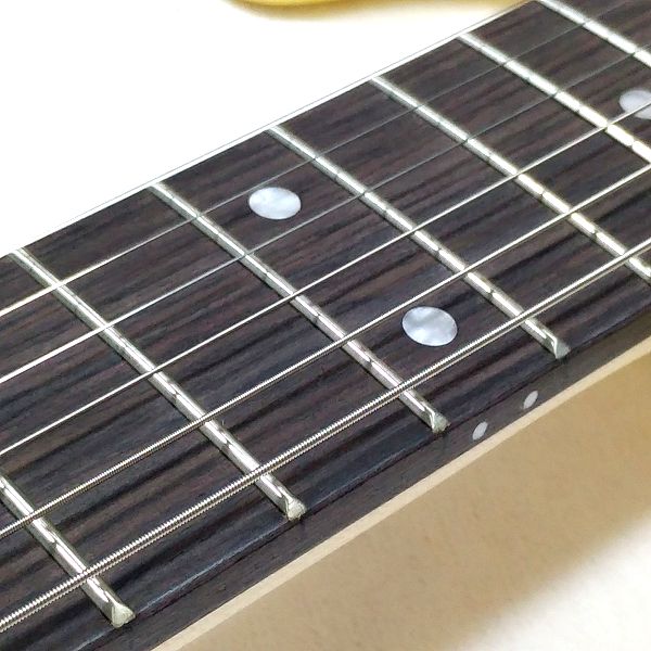 演奏性 激安ギター Indio by Monoprice Retro Classic Model610261 フレット 2