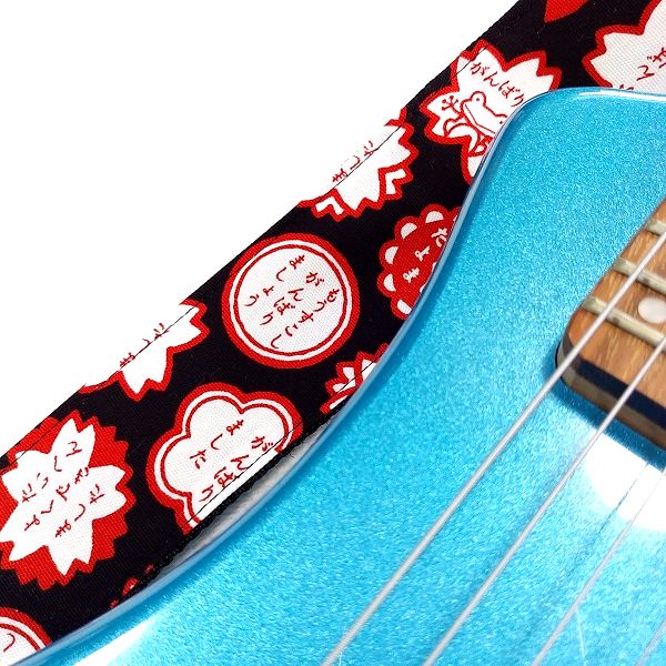取付け：ARIA SPS-2000STAMP 占いが出来る日本製スタンプ柄ギターストラップ 原色に願いを込める 2
