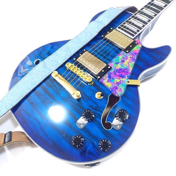 取付け：Ibanez DCS50D-LBL シンプルにお洒落で長い安ギターストラップ 青のフレイムパターン 1