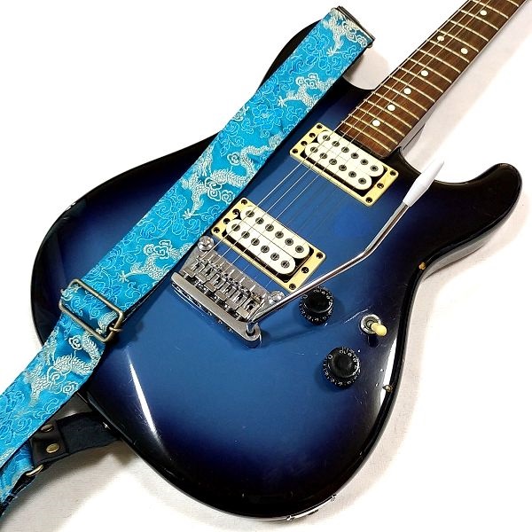 取付け：Spice Note ES-PJ50F 世界最強の加護が得られる日本製ドラゴン柄ギターストラップ 濃い目のブルー YAMAHA STH-500R その1
