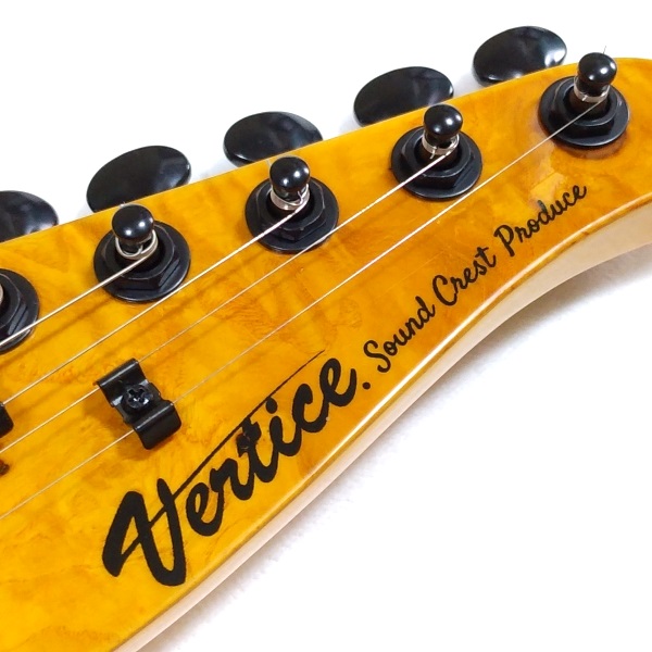 ルックス：Vertice VEG-04ST Amazonや楽天で存在感を放つ属性爆盛り安ギター ヘッドシェイプ ロゴ