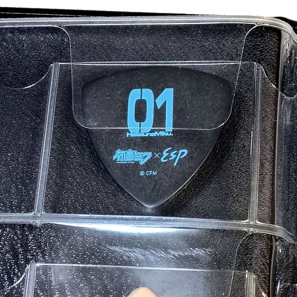 使い方 電子の歌姫を飾る ESP Guitar Pick Album ピックアルバム レビュー その5