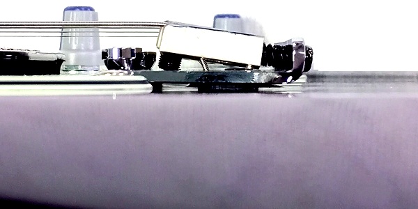 フローティングやアーミングへ与える影響：ERNIE BALL (アーニー・ボール) 9639 トレモロスプリングダンパー その1