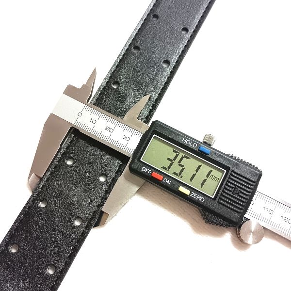 寸法 RightOn!STRAPS ( ライト・オン・ストラップス ) ARMOUR 高級ギターストラップ レザー部先端生地幅