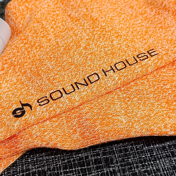 外観 クルー丈 福助 サウンドハウスお姉さん靴下 オレンジ 足底ロゴ