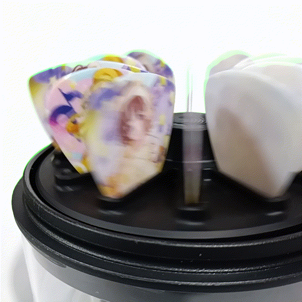 D’Addario 回転式ピックホルダー レビュー｜ルーレットみたいに回る新商品 Pick Holder 360 を紹介 _ ギターいじリストのおうち