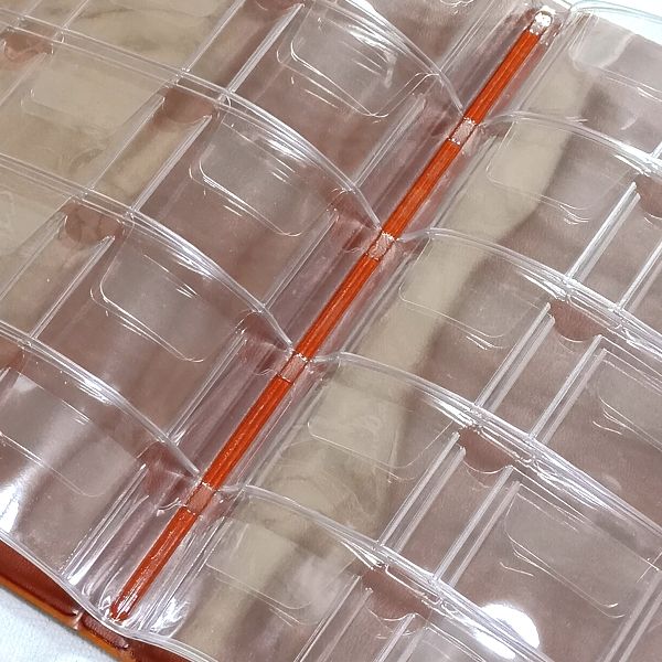 外観 テージー ギターピックアルバム ZGP3208 ファイル部分の溶着