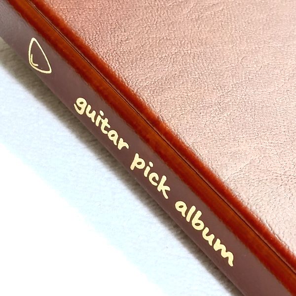 外観 テージー ギターピックアルバム ZGP3208 背表紙デザイン