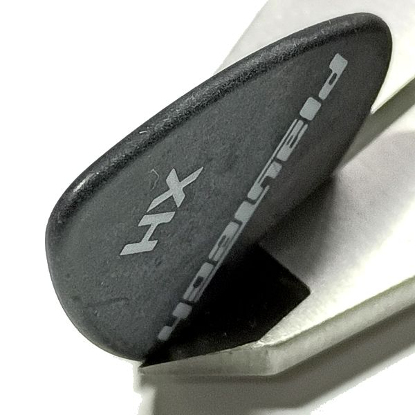 細部の仕上がり PLAYTECH ティアドロップピック XHの角とエッジ