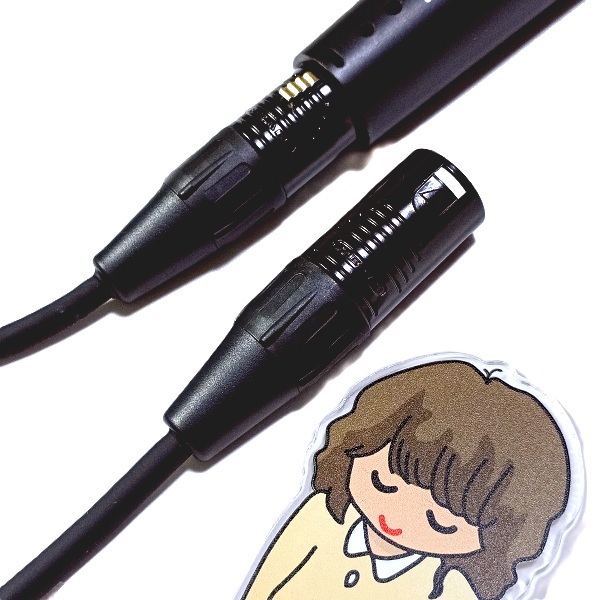 Classic Pro x NEUTRIK (REAN) MIX015FN (4芯1.5m) のオスとメスのコネクタとサウンドハウスお姉さん
