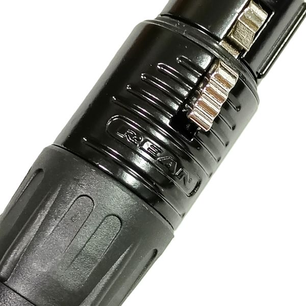 Classic Pro x NEUTRIK (REAN) プレミアム4芯マイクケーブル REANコネクタのロック解除ボタン